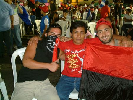 Con el FSLN y Ortega!!!