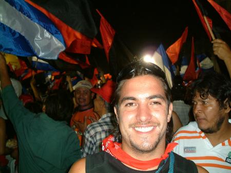 Con el FSLN y Ortega!!!