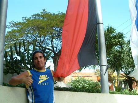 La bandera del FSLN