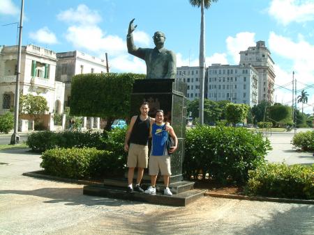 Se siente! Se siente! Allende esta Presente!