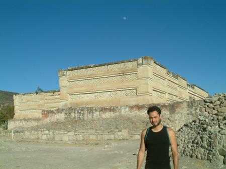 El palacio de Mitla visto de afuera